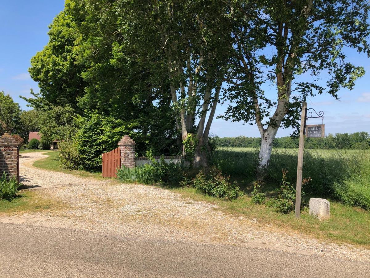 La Petite Saugere Villa Bosguérard-de-Marcouville Exteriör bild