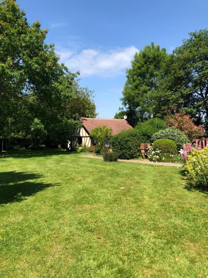 La Petite Saugere Villa Bosguérard-de-Marcouville Exteriör bild