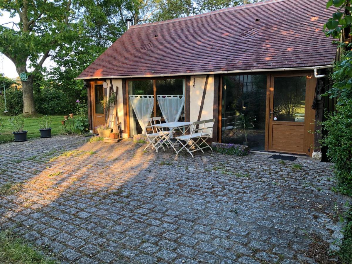 La Petite Saugere Villa Bosguérard-de-Marcouville Exteriör bild